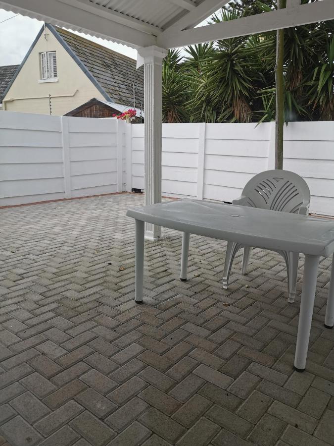 Ballina Ga-El Guesthouse Port Elizabeth Zewnętrze zdjęcie