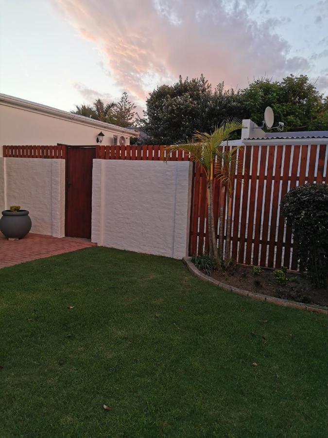 Ballina Ga-El Guesthouse Port Elizabeth Zewnętrze zdjęcie