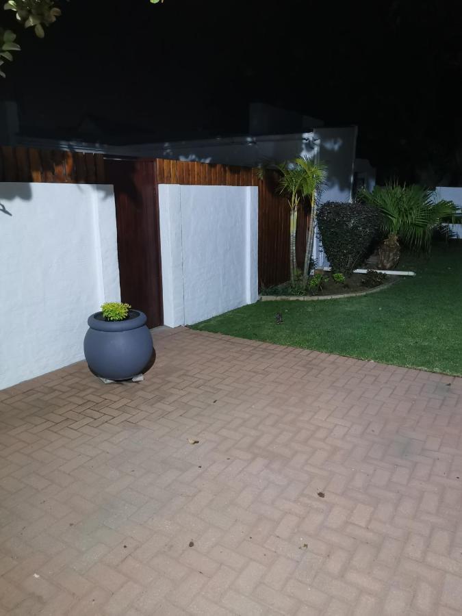 Ballina Ga-El Guesthouse Port Elizabeth Zewnętrze zdjęcie